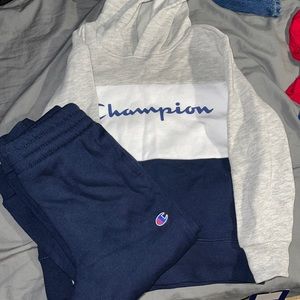 Champion Sweatsuit 4t (Never Worn)